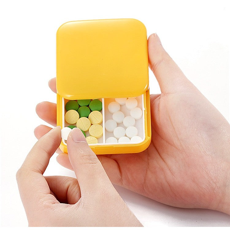 Organizator Medicamente Portabil, Cutie Pastile cu 2 Compartimente, Deschidere Glisanta cu o Mana, Inchidere Etansa, Plastic fara BPA, Galben, 6.3 x 6.3 cm, Set 2 Bucati