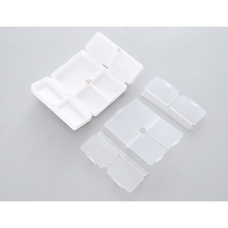 Organizator Medicamente Portabil, Cutie Depozitare Pastile Pliabila, 7 Compartimente Sigilate Individual, Plastic Fara BPA, Sistem Inchidere Ermetica, 10.2 x 7.2 cm, Alb/Negru