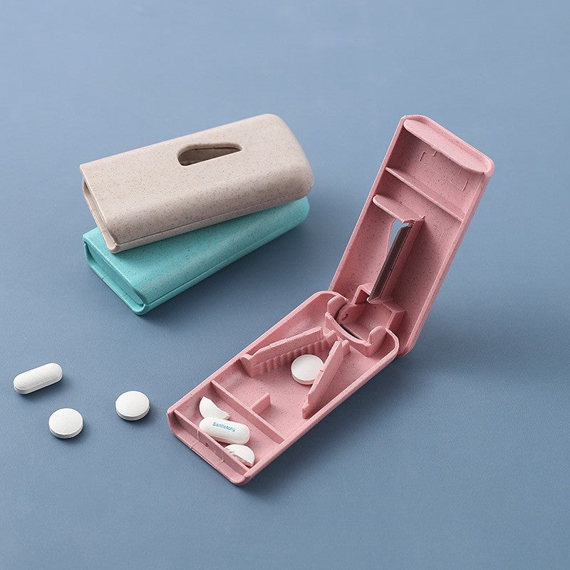 Dispozitiv Taiere Si Depozitare Medicamente, Taietor Pastile Cu Lama Din Otel Inoxidabil Si Slot In V, Plastic, 8 x 4 x 1.8 cm, Albastru