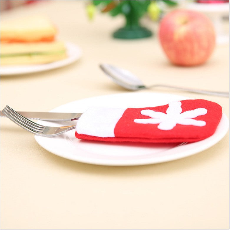 Set Huse Festive Pentru Tacamuri, Model Soseta Cu Fulg De Zapada, Decoratiuni Masa Craciun, Material Textil Si Poliester, 14 x 8 cm, Rosu, 3 Piese