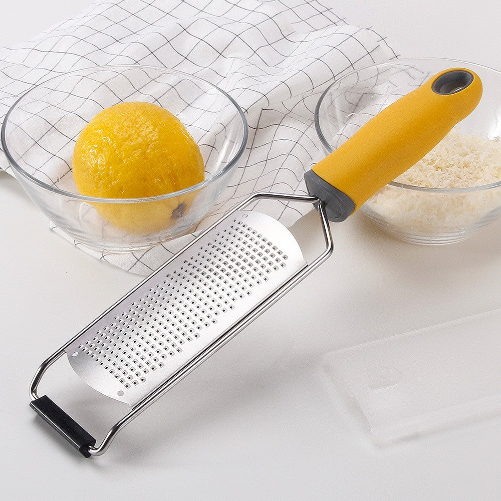 Razatoare Manuala Multifunctionala pentru Branza si Citrice, Lama Inox 304, Maner Anti-alunecare, Protectie Silicon, Perie Curatare Inclusa, 31x6.7 cm, Galben