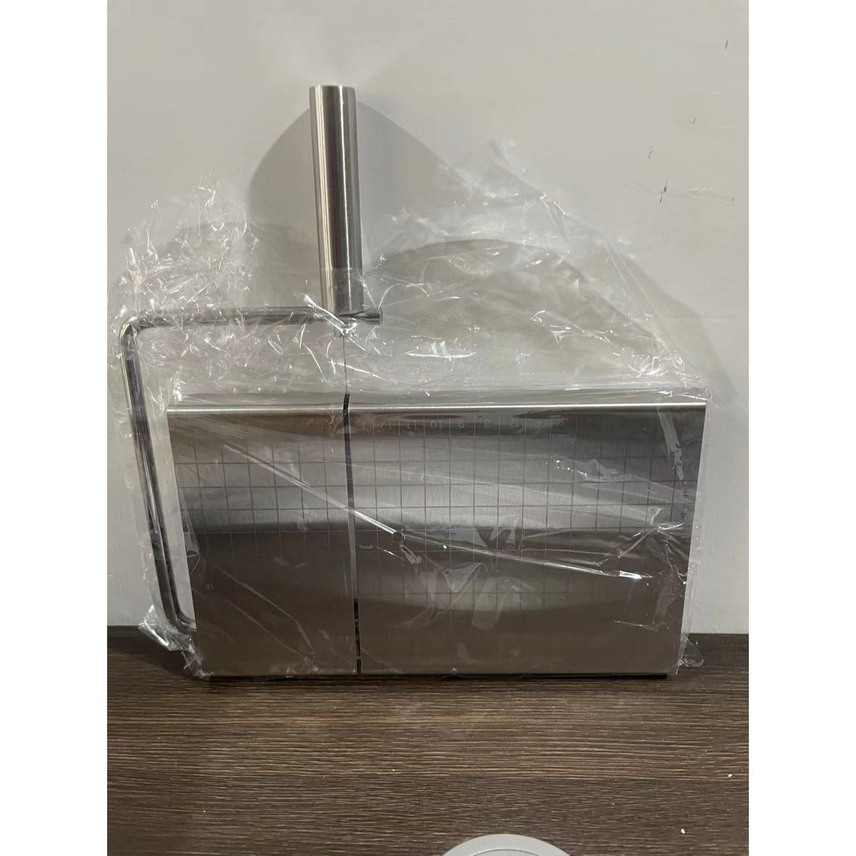 Feliator Manual pentru Cascaval, Salam si Unt, Dispozitiv de Taiat cu Fir din Otel Inoxidabil, Picioare Antiderapante, Include 5 Lame de Schimb, 21 x 12.2 x 2.8 cm, Argintiu