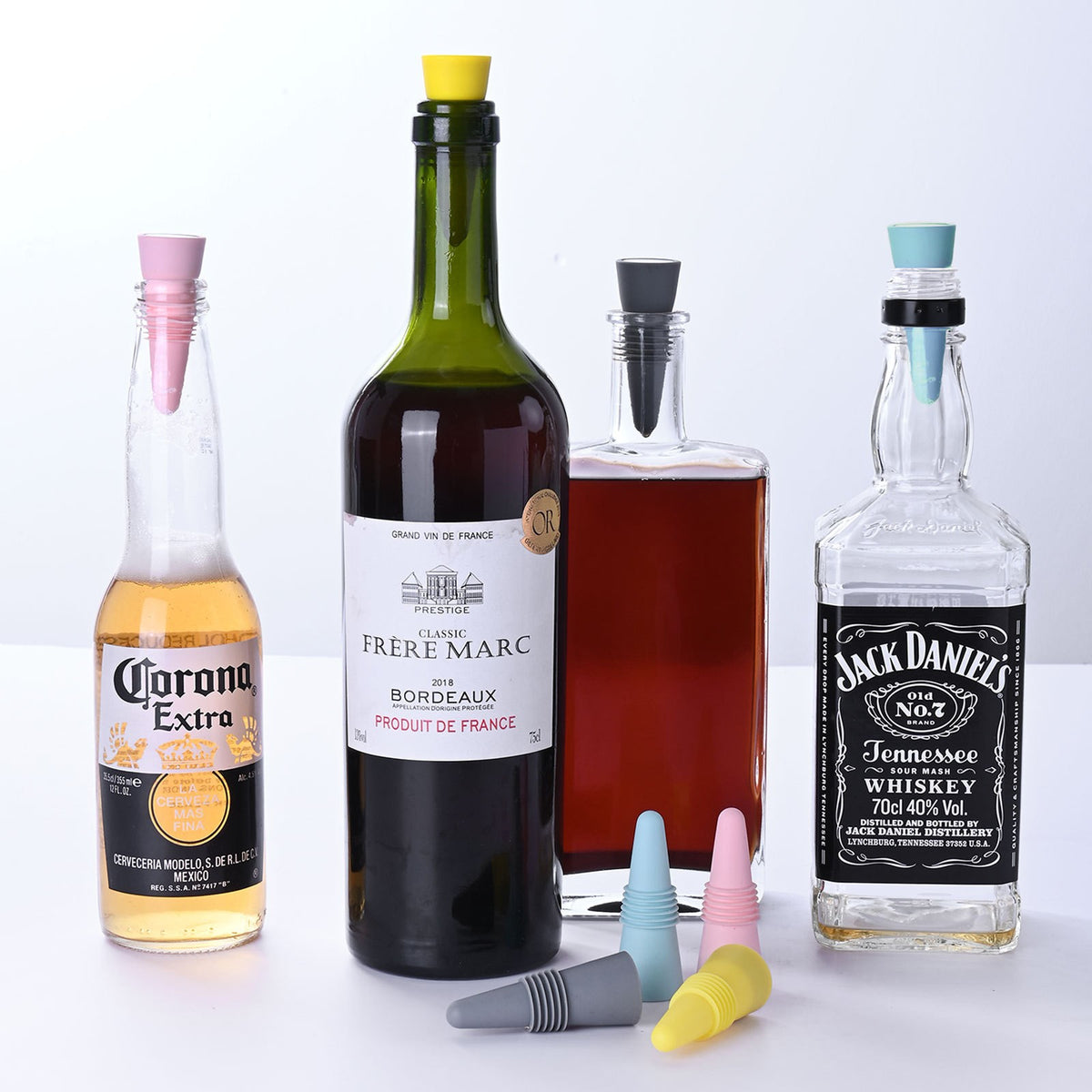 Set 4 Dopuri pentru Sticle de Vin si Bauturi, Inchidere Etansa Anti-Oxidare, Silicon Flexibil Reutilizabil, Multicolor
