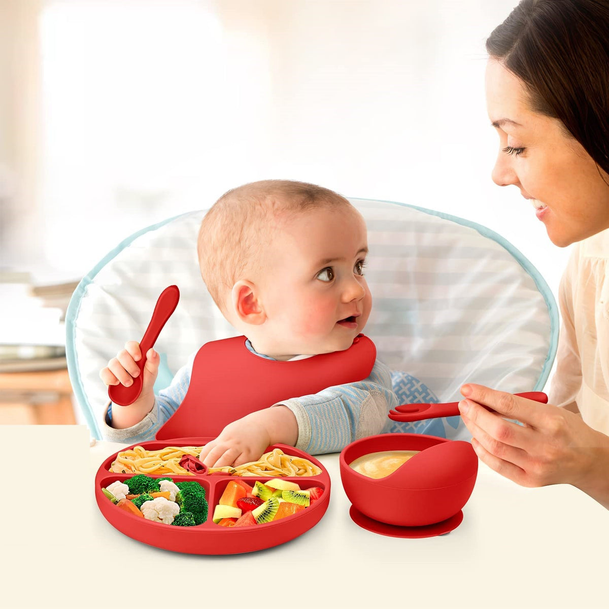 Set Diversificare Bebelusi din Silicon Alimentar, Farfurie si Bol cu Ventuza Antiderapanta, Baveta Reglabila, Tacamuri Incluse, Fara BPA, 5 Piese, Rosu