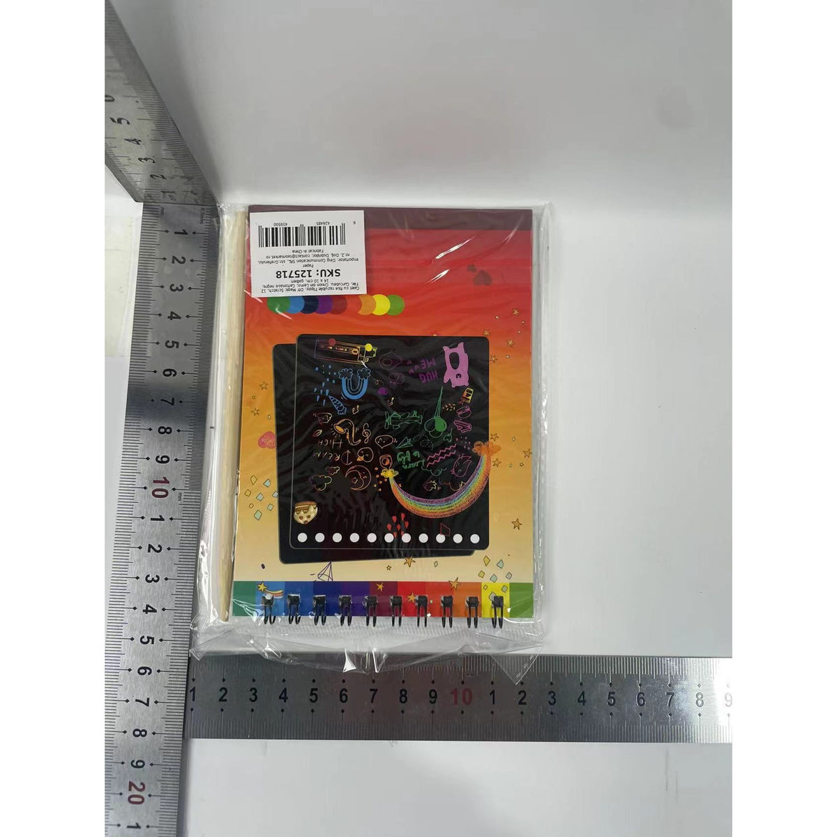 Caiet Fise Razuibile DIY Magic Scratch, Set Desen Creativ cu Efect Curcubeu, Include Creion Lemn, 12 File Carton, 14 x 10 cm, Galben