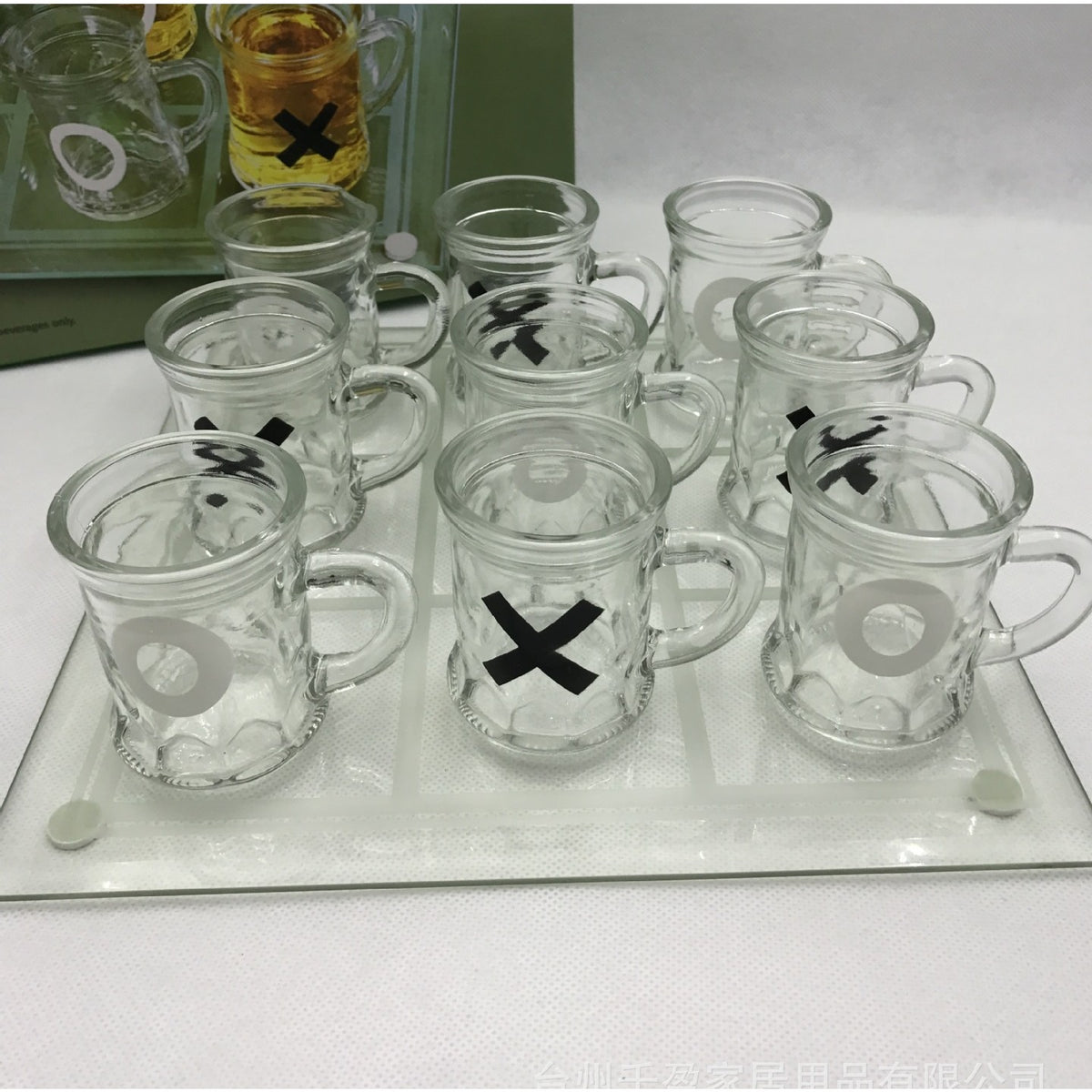 Joc X si O pentru Petreceri, Tablă de Joc cu 9 Mini Halbe, Design Elegant din Sticlă și Oglindă, 25 x 25 cm, Transparent