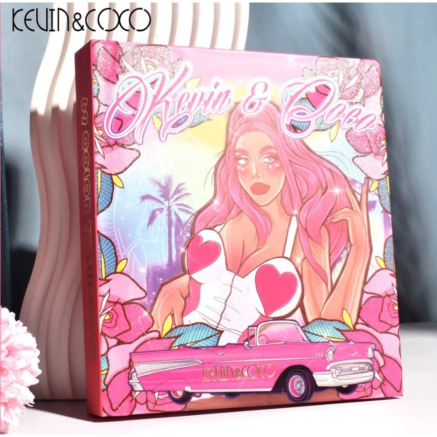 Kevin&Coco Paleta Machiaj Profesionala, 69 Nuante Fard de Pleoape, Blush, Iluminator si Contur, Deschidere Tip Carte, Multicolor, 18.6 x 16.5 cm, 97 g