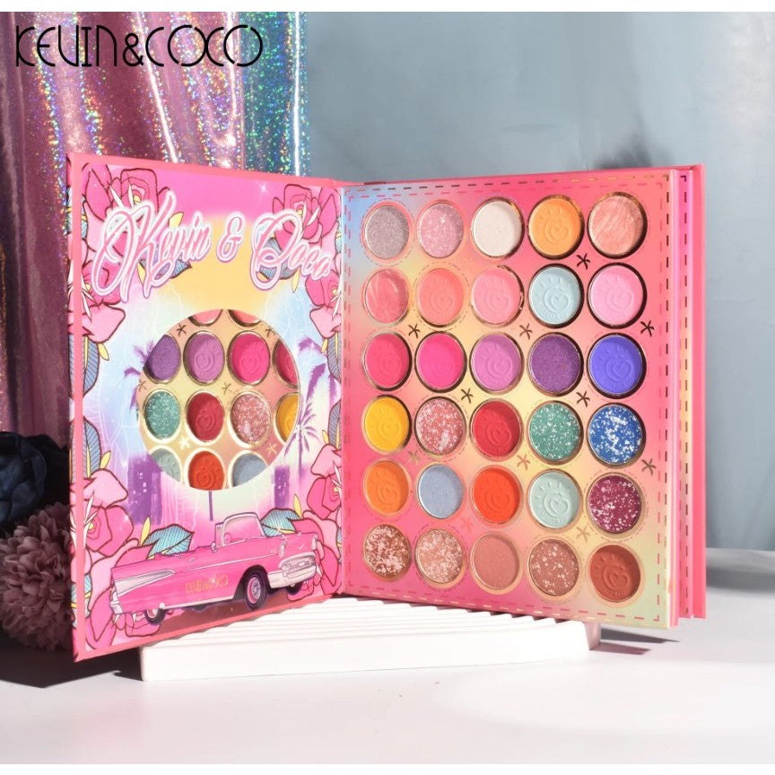 Kevin&Coco Paleta Machiaj Profesionala, 69 Nuante Fard de Pleoape, Blush, Iluminator si Contur, Deschidere Tip Carte, Multicolor, 18.6 x 16.5 cm, 97 g