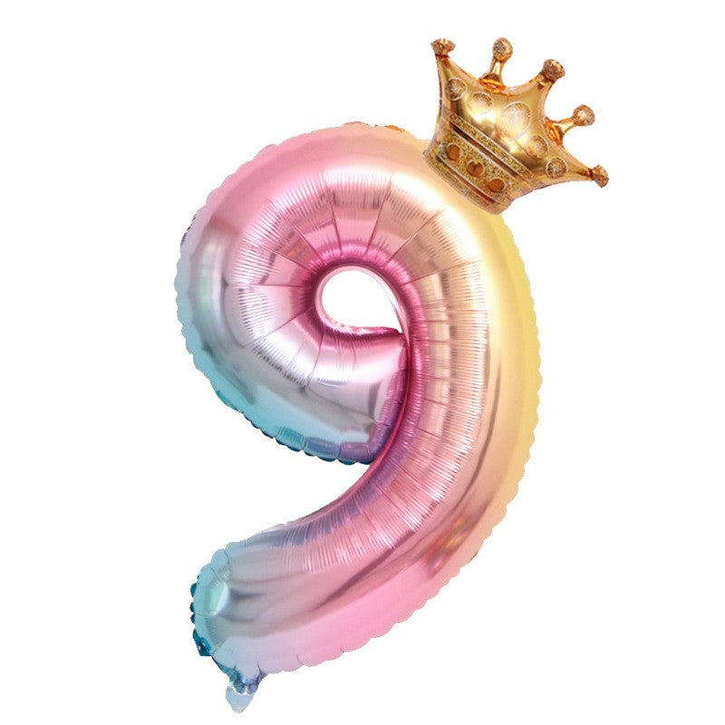 Balon Aniversar Cifra 9, Figurina din Folie Metalizata cu Coronita, Design Gradient Multicolor, Umflare cu Aer sau Heliu, 80 cm