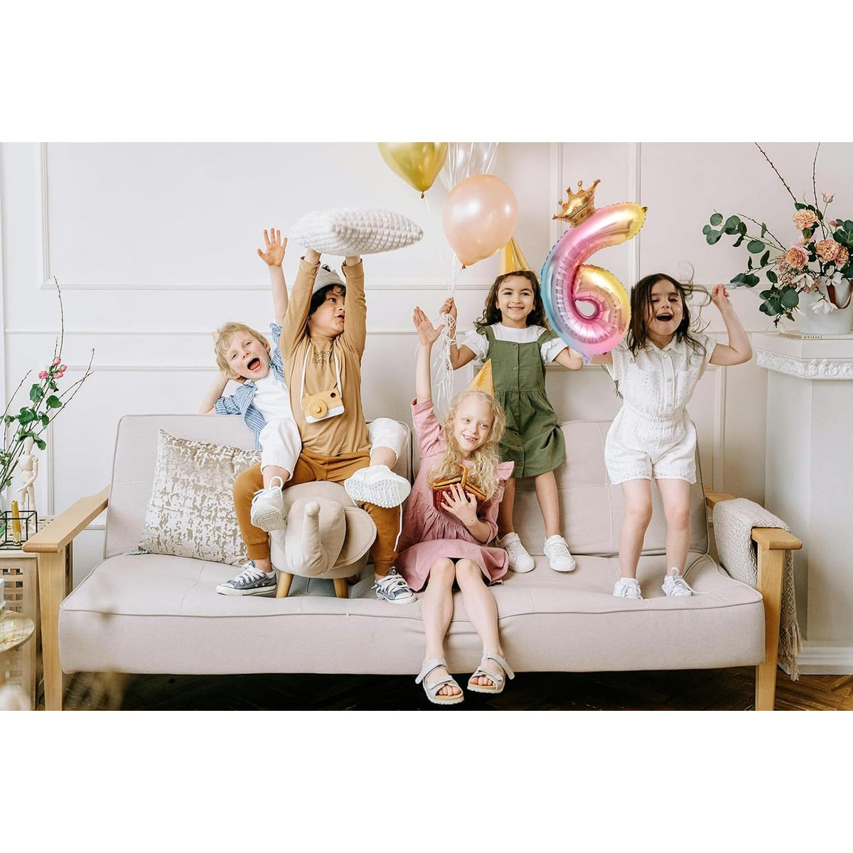 Balon Aniversar Cifra 6, Figurina din Folie Metalizata cu Coronita, Design Gradient, Umflare Aer sau Heliu, Inaltime 80 cm, Multicolor