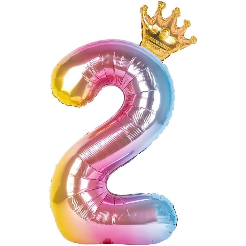 Balon Aniversar Cifra 2, Figurina Gigant cu Coronita, Design Gradient Multicolat, Folie de Aluminiu, Umflare Aer sau Heliu, 80 cm, Include Pai de Umflare