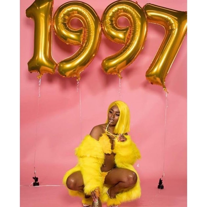 Balon Aniversar Cifra 7, Figurina Gigant din Folie Metalizata, Umflare cu Aer sau Heliu, Pai Inclus, 100 cm, Auriu