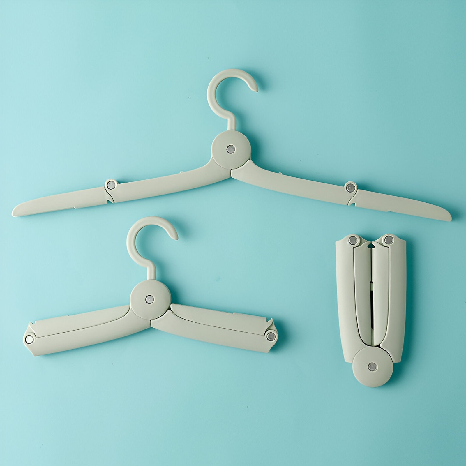 Umeraș Pliabil de Călătorie, Mini Cuier Portabil pentru Haine, Suport Telescopic Antiderapant, Material PP și Aluminiu, 14x7x1.4 cm, Verde