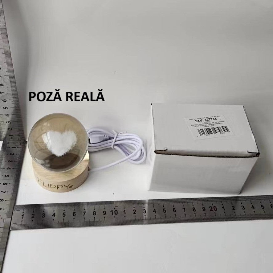 Lampă LED Decorativă, Bilă de Cristal 3D cu Model Inimă Gravat Laser, Suport din Lemn, Alimentare USB, Lumină Alb Cald, 6 cm