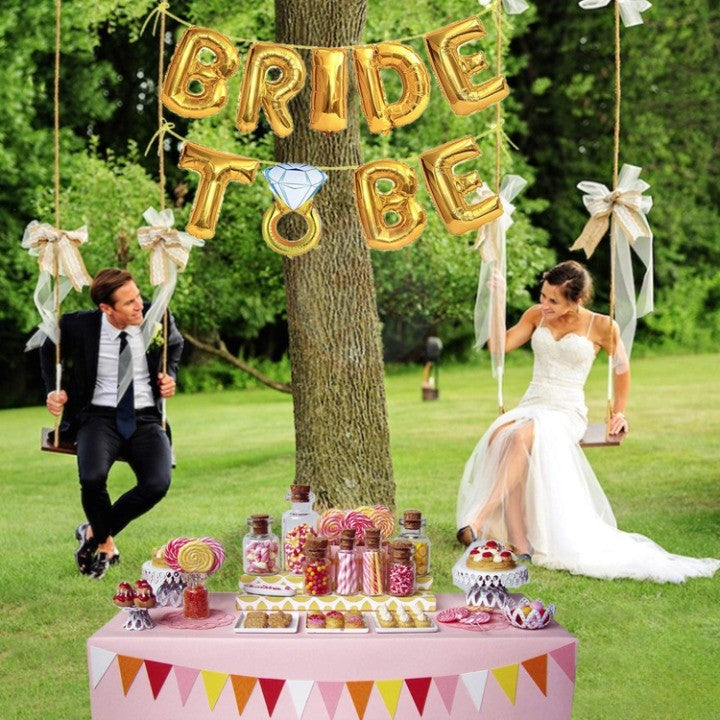 Set Baloane Bride To Be, Decoratiuni Petrecere Burlacite, Folie Metalizata cu Inel de Logodna, Umflare Aer sau Heliu, Pai Inclus, 40 cm, Auriu