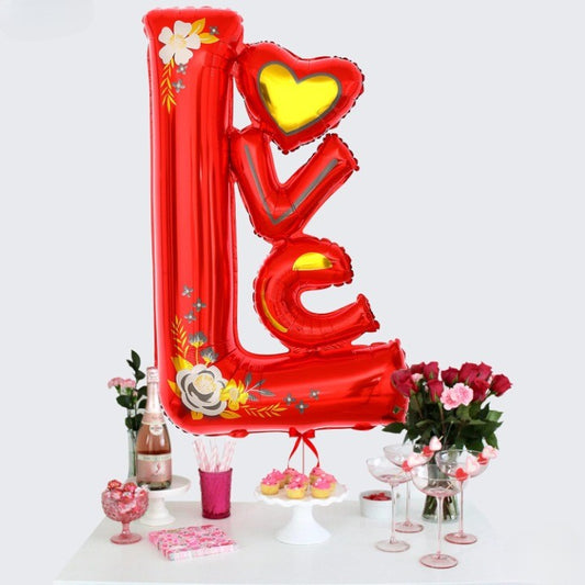 Balon din Folie Metalizata Model Love, Figurine Tematica Iubire, Umflare Aer sau Heliu, Set cu Pai Inclus, 110x64 cm, Rosu