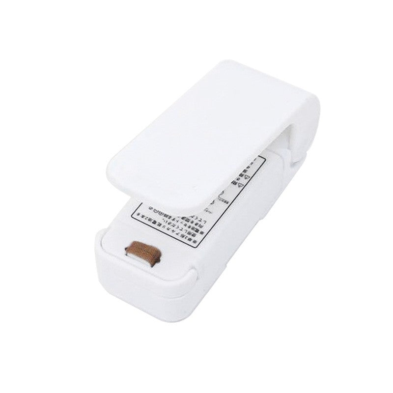 Mini Aparat de Sigilat Pungi, Dispozitiv Portabil de Etansare prin Caldura, Spate Magnetic, pentru Acasa si Calatorii, Material ABS, 9.7x3 cm, Alb