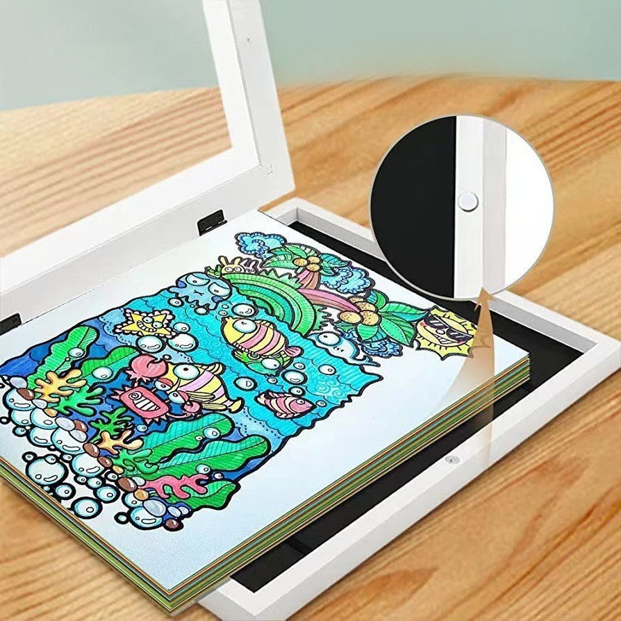 Rama Foto Pentru Desene Copii Cu Spatiu Depozitare, Tablou Cu Deschidere Tip Carte Si Inchidere Magnetica, Lemn MDF Si Sticla Securizata, Format A4, Alb