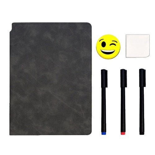 Agenda Reutilizabila A5 cu Pagini Tip Tabla, Set Notebook cu Stergere Uscata, Coperta Piele Ecologica, Include 3 Markere, Burete si Laveta, 24 x 16.5 cm, Negru