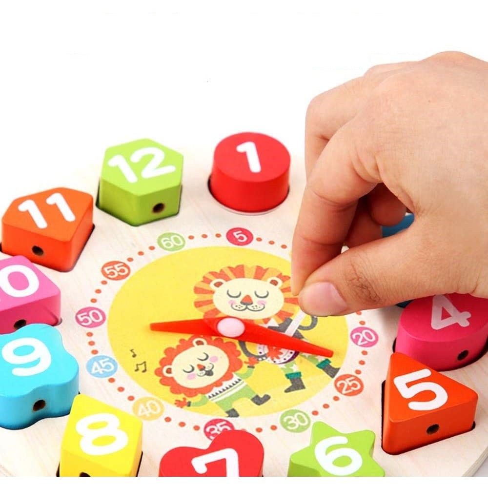 Jucarie Educativa Montessori, Ceas Din Lemn Cu Forme Geometrice Si Snur Pentru Insirat, Dezvoltare Motricitate Si Invatare Timp, Model Leu, 12 Piese, 17 cm, Multicolor, + 36 Luni