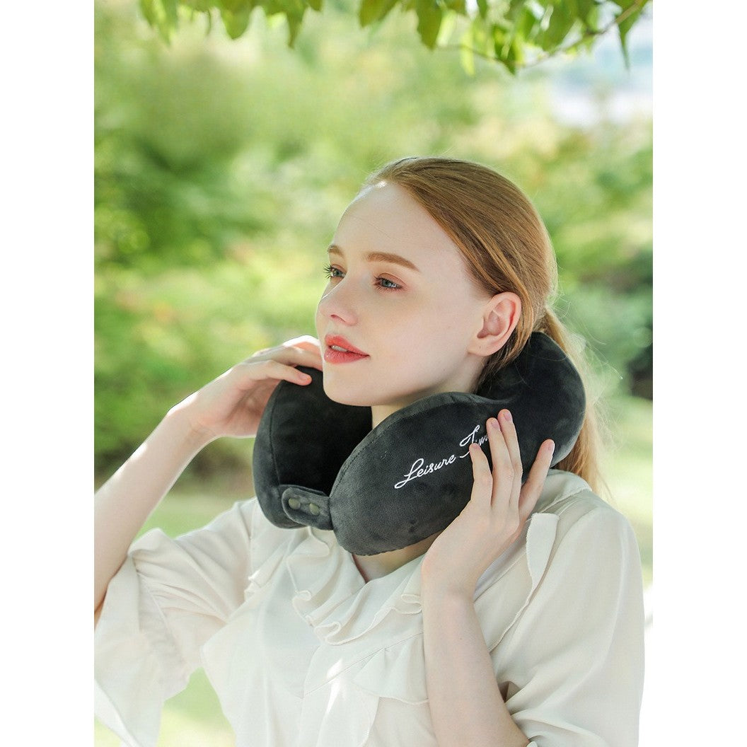 Perna de Calatorie pentru Gat, Design Ergonomic cu 4 Cocoase, Suport Cervical Ajustabil si Sistem Prindere cu Capse, Bumbac, 28x28x10 cm, Gri