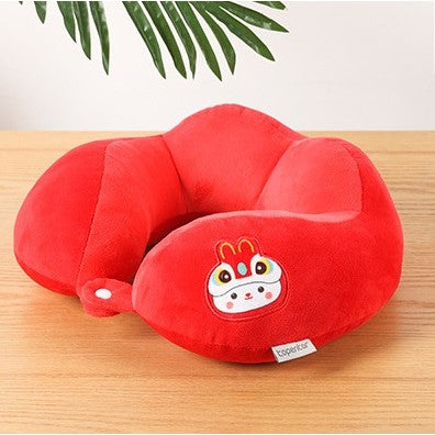 Perna De Calatorie Pentru Gat Si Cap, Suport Ergonomic Cu Sistem De Prindere Cu Capse, Umplutura Bumbac, Model Brodat Iepure, 28x28x10 cm, Rosu