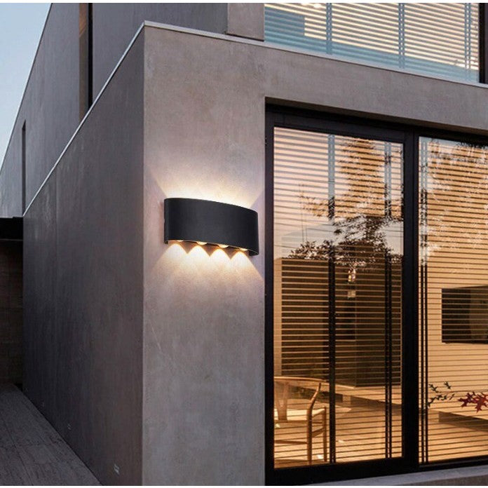 Aplica LED de Perete, Interior si Exterior, Rezistenta la Umezeala, Putere 8 W, Corp din Aluminiu, Design Modern, Negru, 22x8 cm