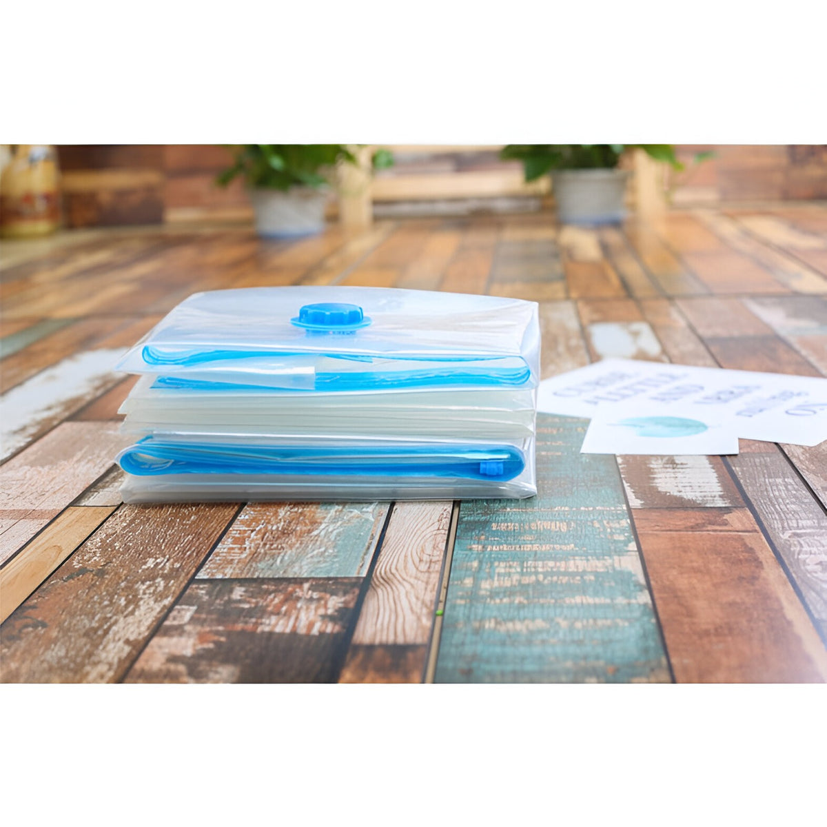 Saci de Vidat Haine și Lenjerie, Set Depozitare sub Vacuum cu Pompă Manuală Inclusă, Material Reutilizabil și Impermeabil, Transparent, 3 Bucăți, Dimensiuni Mixte 60x80cm, 70x100cm, 80x120cm