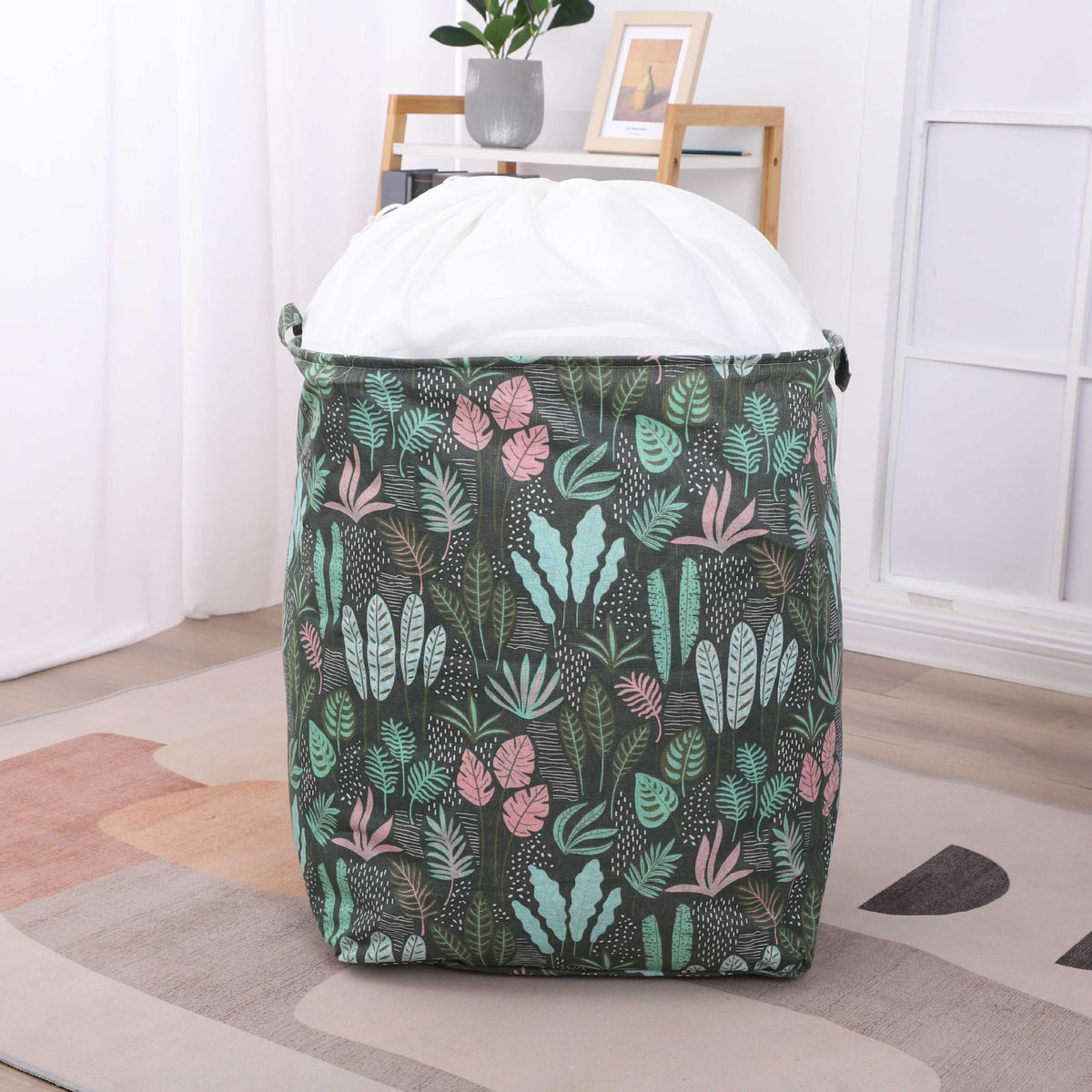 Cutie Depozitare Haine si Paturi, Pliabila si Impermeabila cu Snur, Organizator Textile cu Manere, Bumbac si PE, 100 L, 50x50x40 cm, Model Frunze, Verde
