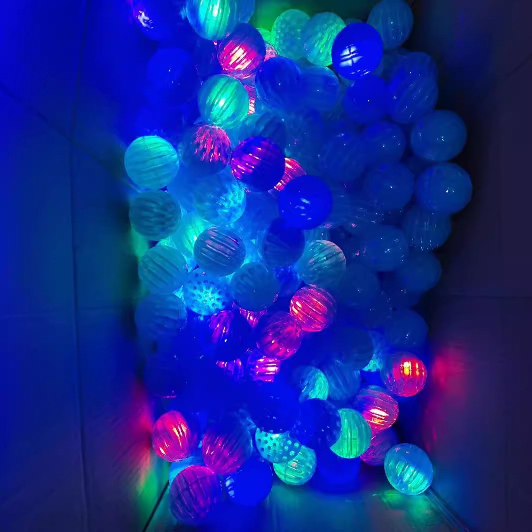 Minge Saltareata Crystal Ball, Jucarie Interactiva cu Lumini si Banda Elastica, Plastic, 6 cm, Albastru