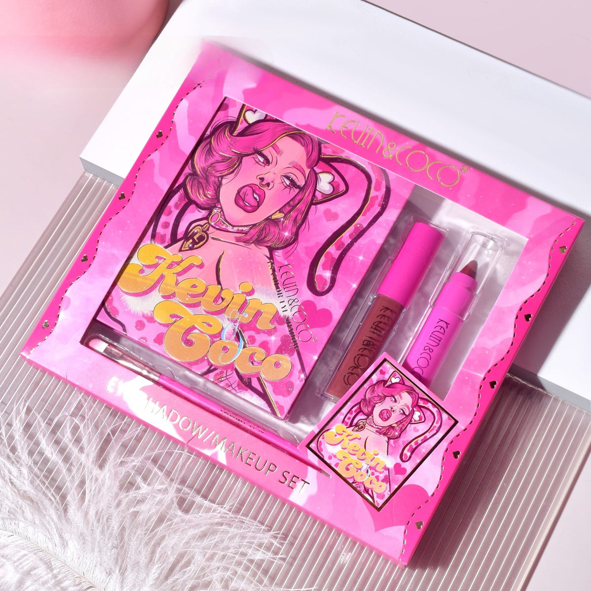 Kevin & Coco Set Machiaj Complet, Trusa Pink Loving-heart Leopard Girl cu 12 Farduri Ochi, 4 Iluminatoare, 2 Contururi Cremoase, 2 Rujuri si Pensula, 18 Culori, Multicolor