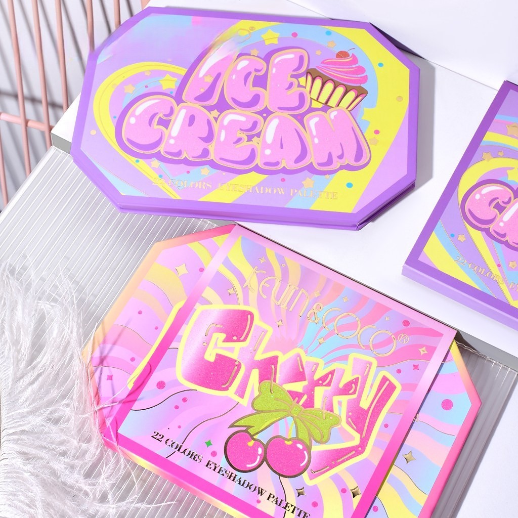 Kevin & Coco Paleta de Machiaj Violet Ice Cream, Fard de Pleoape cu 22 Culori Mate Sidefate si Glitter, Textura Catifelata, 19 x 13.7 x 1.3 cm