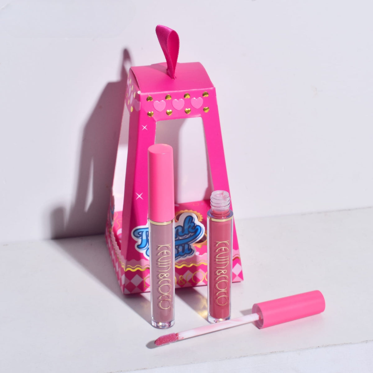 Kevin & Coco Set de Buze Cloud Bubble, 4 Gloss-uri de Buze cu Aspect Catifelat si Lucios, Textura Hidratanta, Cruelty-Free, Nuante Roz si Nude, 4 x 1.7 ml