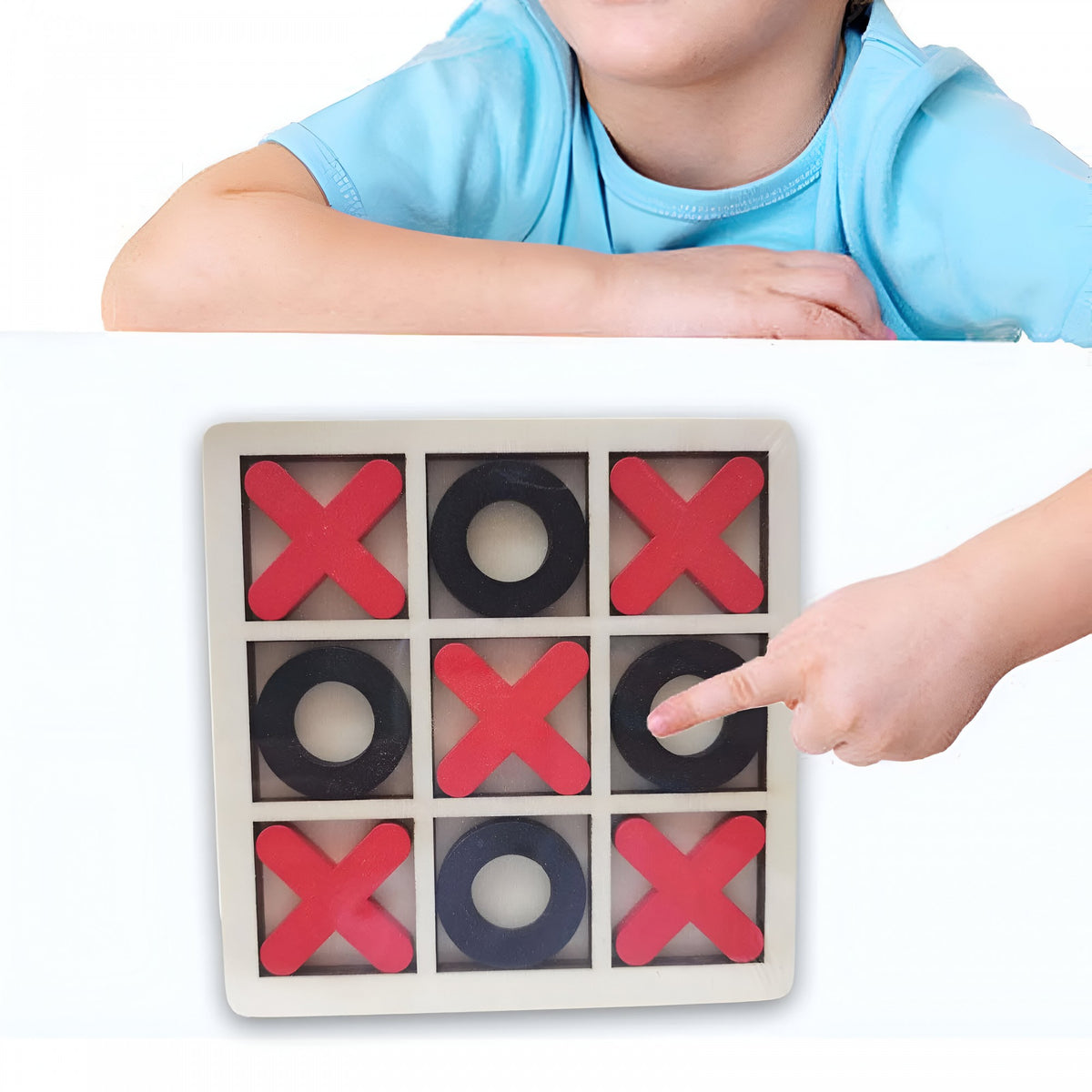 Jucarie Educativa si Interactiva Tic Tac Toe din Lemn tip Montessori, Berbis, X si O, 9 Piese, 14.3x14.3 cm, Negru Rosu