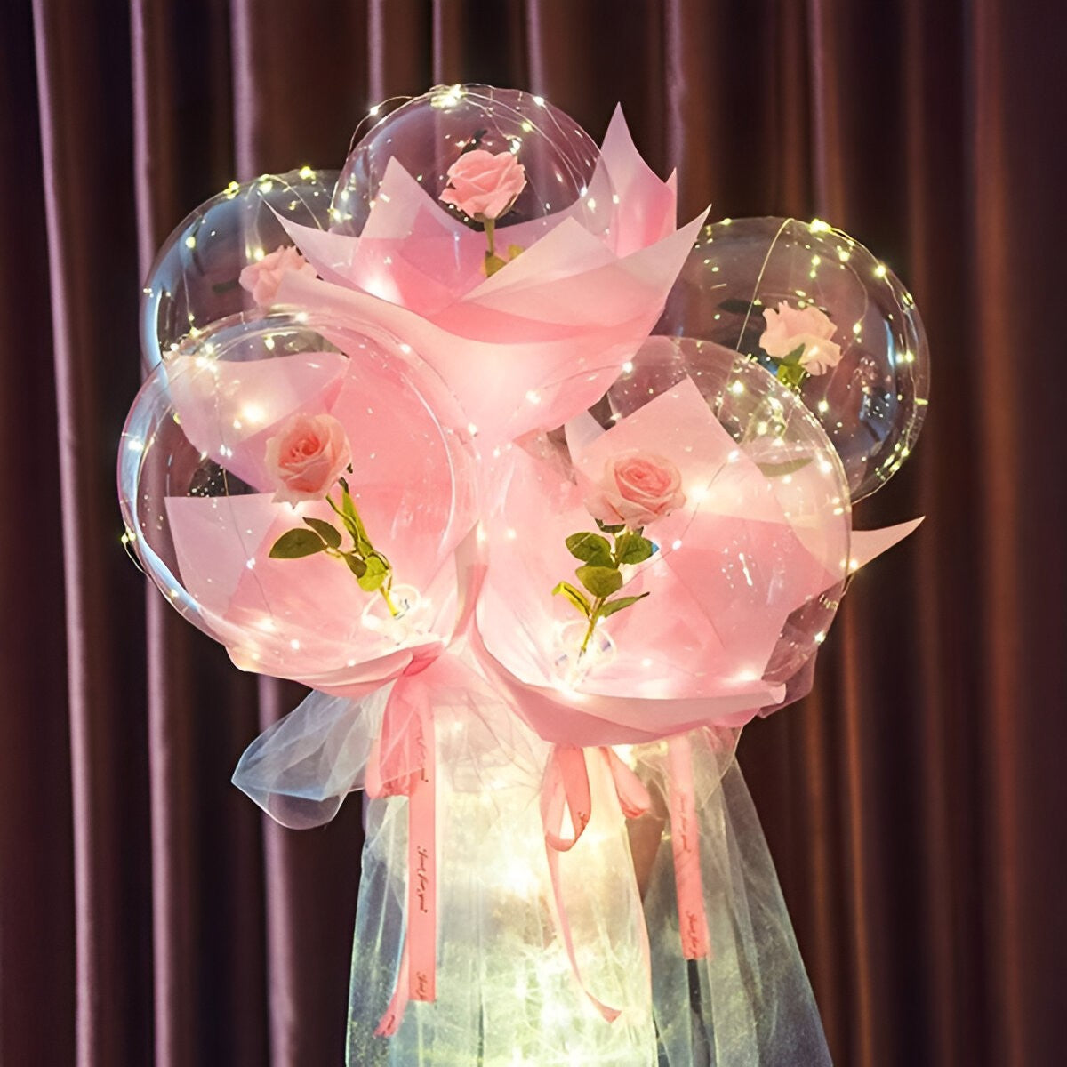Trandafir Artificial in Balon Transparent cu Lumini LED, Tip Buchet Decorativ, Banda 3 m, Diametru 35 cm, Roz