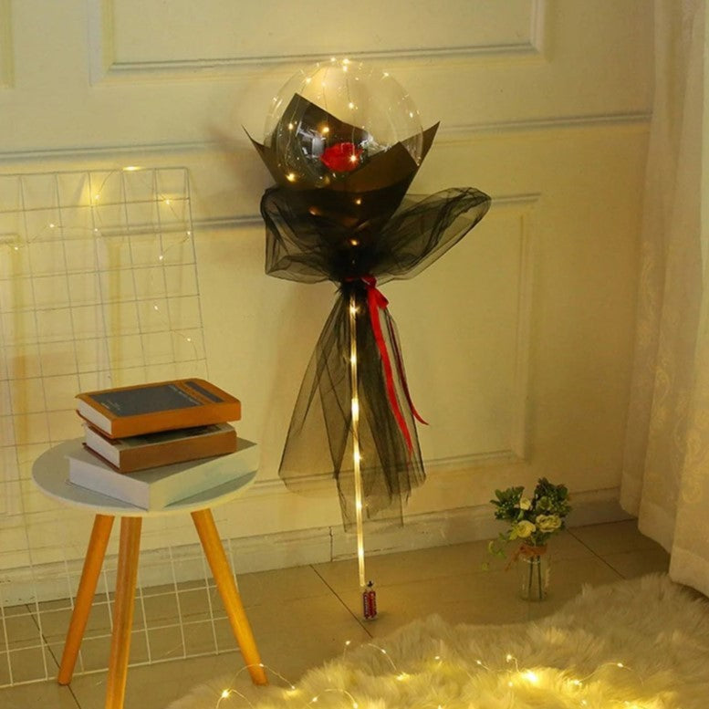 Trandafir Artificial in Balon Transparent cu Lumini LED, Buchet Cadou Decorativ, Banda 3 m, Diametru 35 cm, Rosu