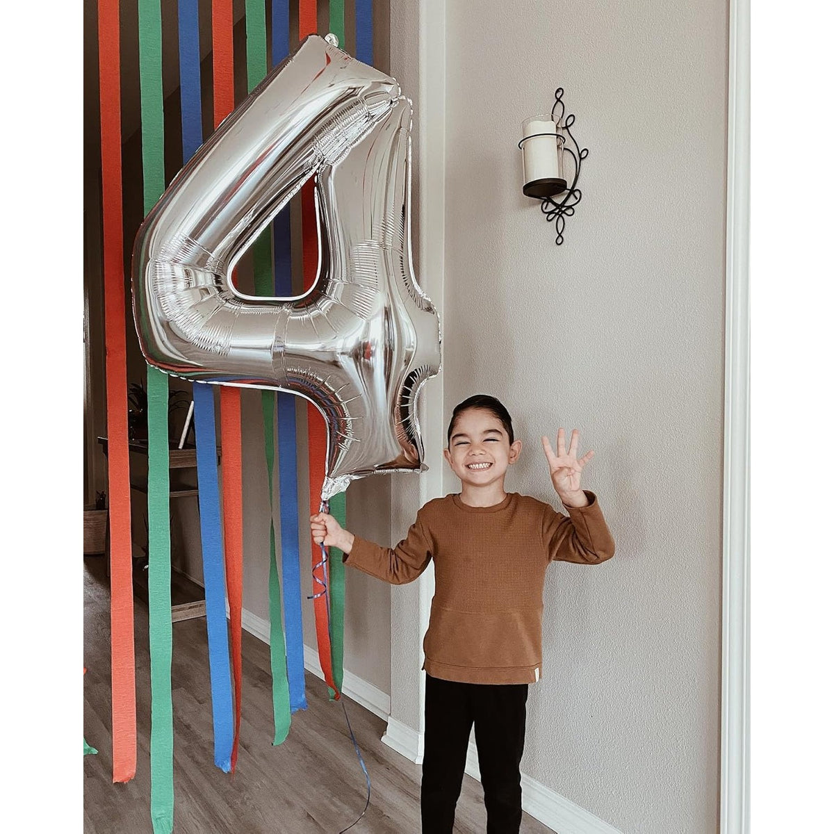 Balon Aniversar Cifra 4, Figurina din Folie Metalizata, Umflare Aer sau Heliu, Pai Inclus, 40 cm, Argintiu