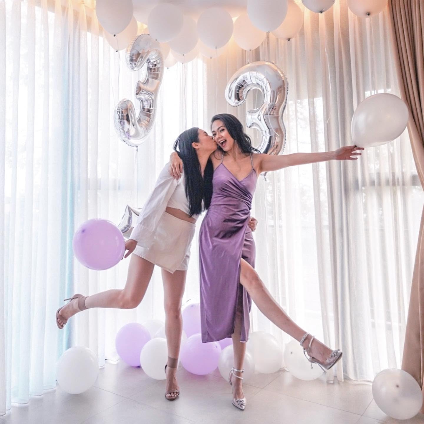 Balon Aniversar Cifra 3, Figurina din Folie Metalizata, Umflare cu Aer sau Heliu, Include Pai, Argintiu, 40 cm