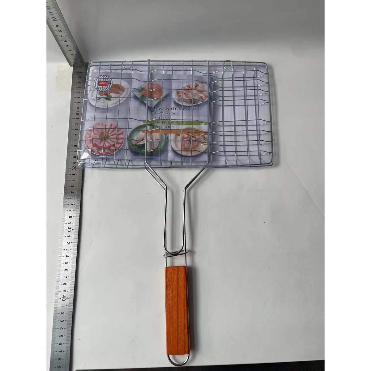 Gratar pentru Peste si Carne, Grila Dubla cu Maner Ergonomic, Otel Inoxidabil, Design Portabil pentru Camping, Suprafata Utila 32x19 cm, Argintiu