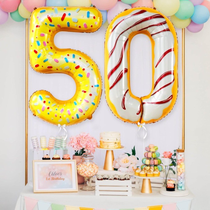Balon Aniversar Cifra 5, Figurina Gigant cu Imprimeu Gogosi, Folie Metalizata, Umflare Aer sau Heliu, 100 cm, Multicolor