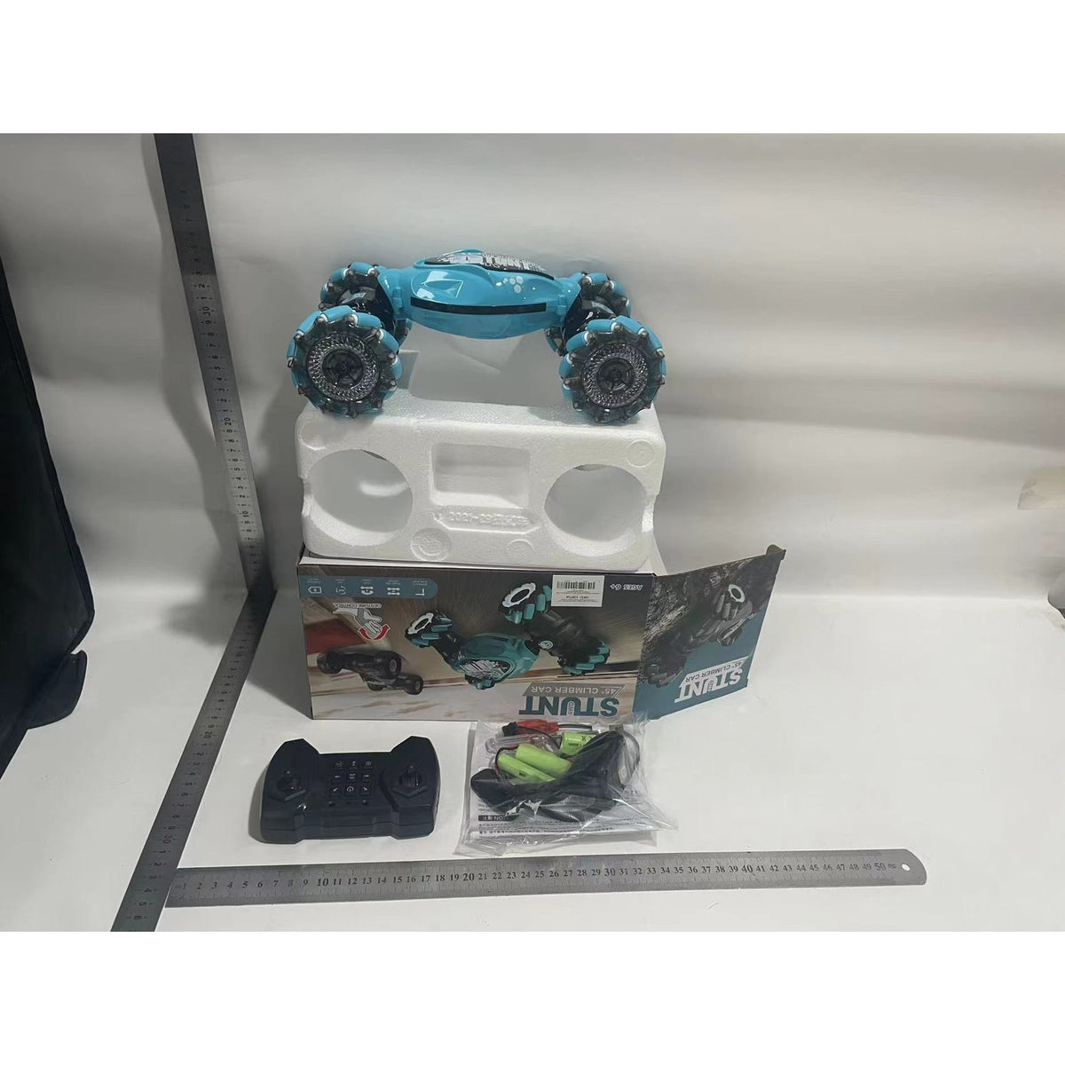 Mașinuță Cu Telecomandă Și Control Gestual Prin Senzori, Conducere Pe Două Fețe, Lumini Și Muzică, Plastic, 27.5 x 15 x 7 cm, Albastru