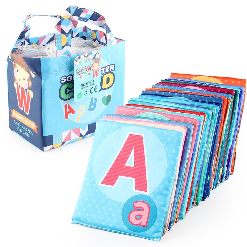 Set 26 Carduri Alfabetice din Panza, Joc Educational Senzorial cu Doua Fete, Litere si Animale, Lavabile, Bumbac Moale, Saculet Depozitare Inclus, Multicolor, 11 x 12 cm