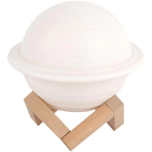 Lampa de Veghe, Model Planeta Saturn 3D, Lumina Alb Cald, Rasina si Suport Plastic, Alimentare Baterii, 13 cm, Alb