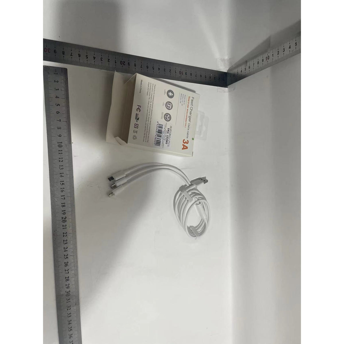 Cablu USB 3in1 SX-21, Incarcare Rapida 3A si Transfer Date, Conectori Micro USB, USB-C si Lightning, Material TPE, 1.2m, Alb