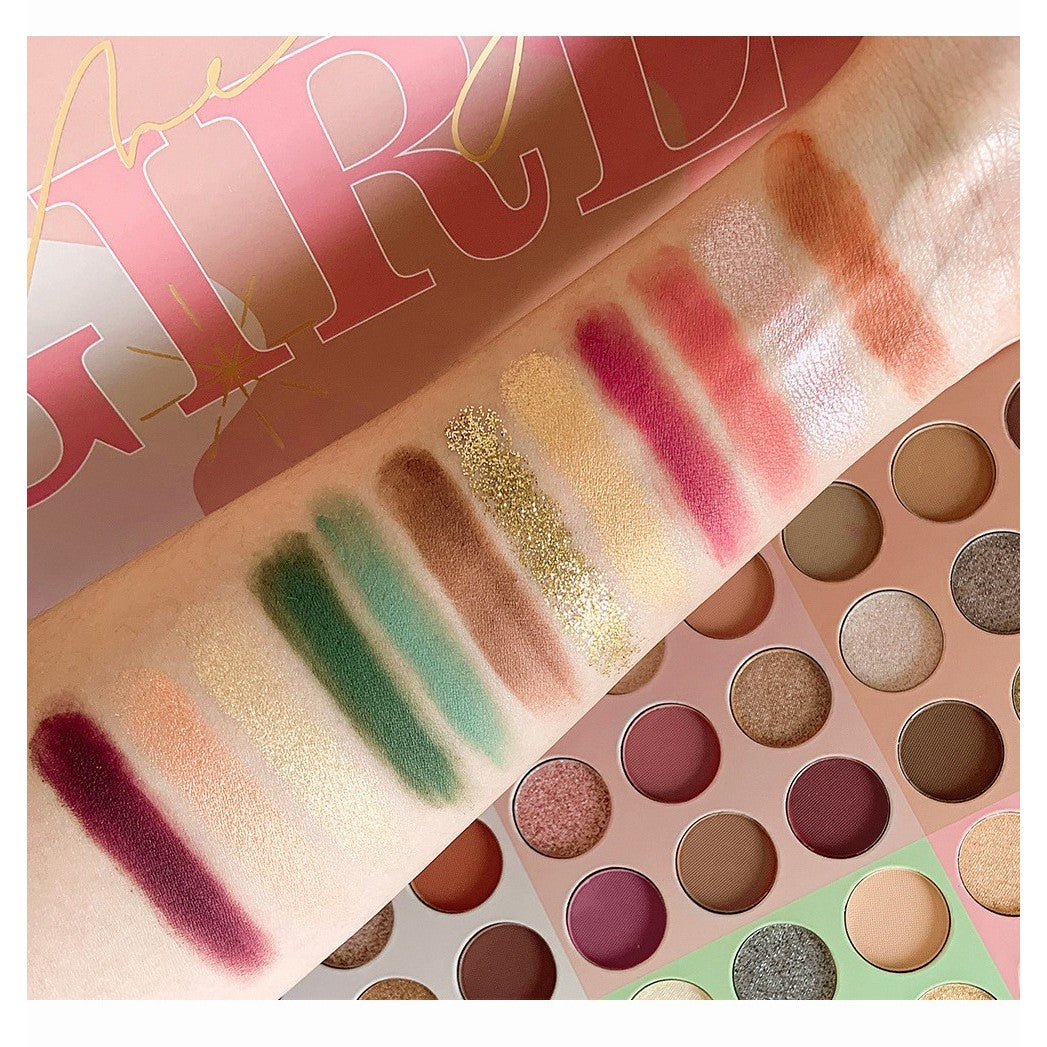 Paleta de Machiaj Profesionala, Trusa Farduri de Ochi cu 54 Culori Pigmentate, Textura Fina, Finish Mat, Metalic, Sidefat si Gliterat, Multicolor