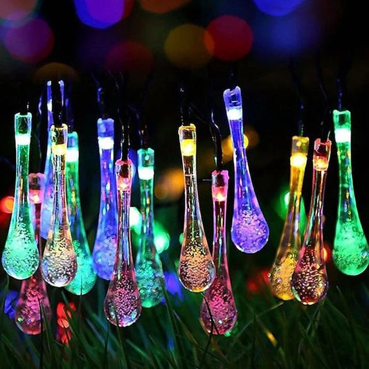 Instalatie Solara de Exterior, Decoratiune Liniara cu 28 LED-uri Tip Picatura de Apa, Senzor de Lumina, Cablu Negru, Plastic si Cupru, 6 m, Multicolor