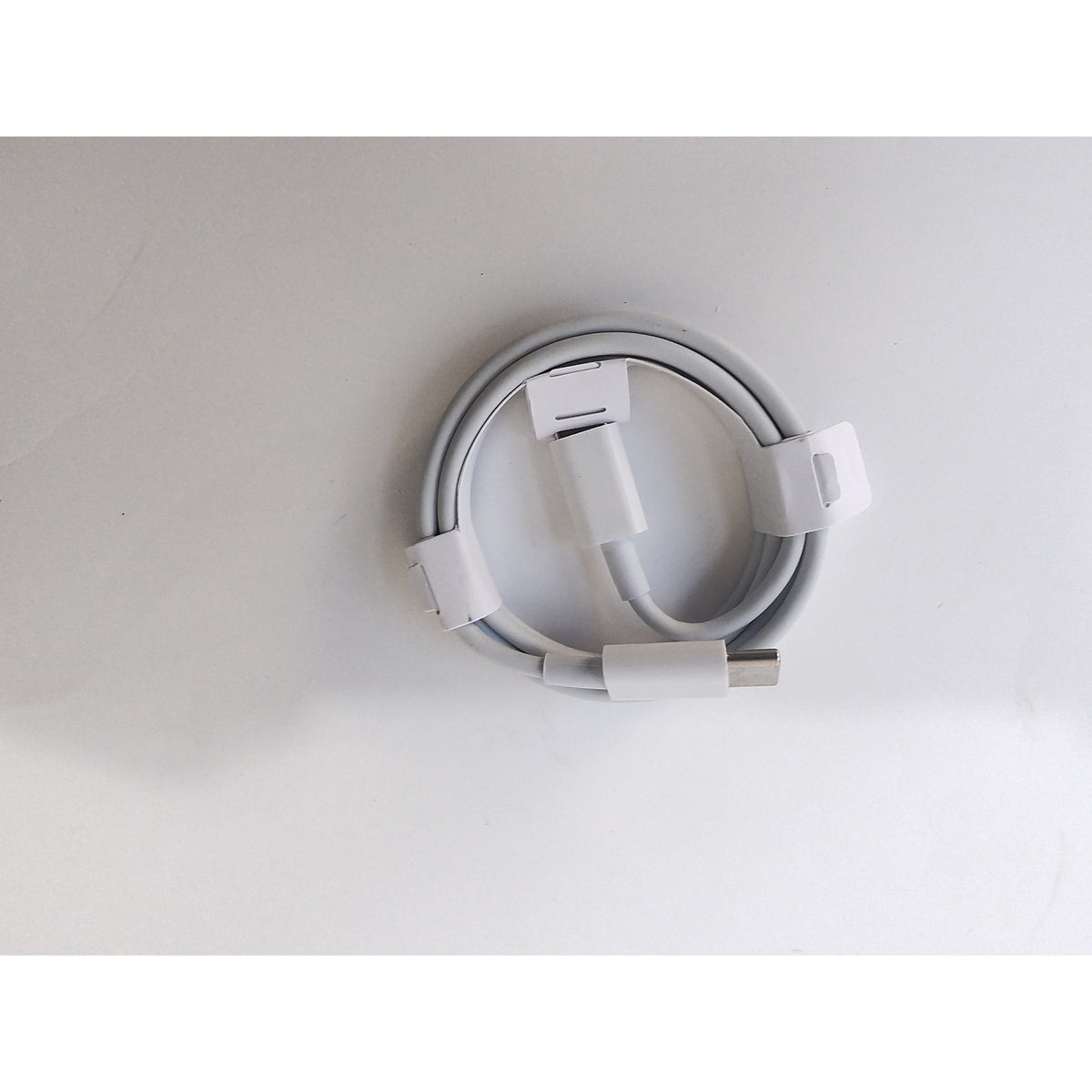 Cablu De Date Si Incarcare Rapida Tip-C La Tip-C, 3 A, Transfer De Date, Material Textil Flexibil, Rezistent La Supratensiune, 1 Metru, Alb