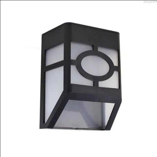 Set 4 Lampi Solare Led pentru Gradina, Model Geometric, Protectie IP65 Rezistenta la Apa, Lumina Multicolora, Buton On-Off, Material ABS, 11.8 x 8.6 x 5 cm, Negru/Alb