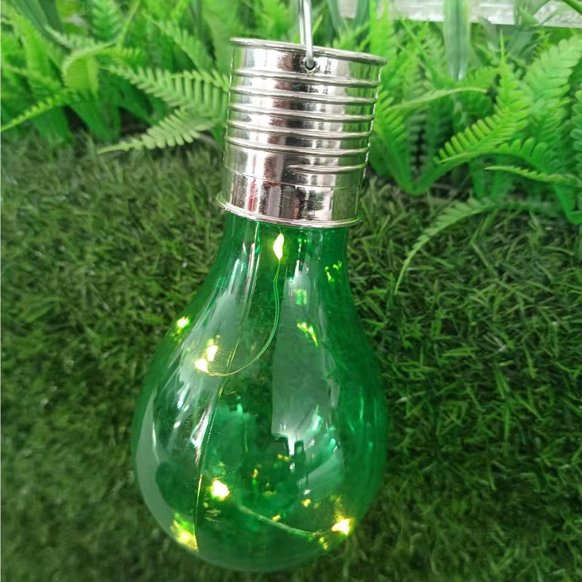 Lampa Solara Decorativa Ultron, Pendul Tip Bulb Pentru Exterior, Protectie IP65, Iluminat Gradina, Rezistenta la Intemperii, Verde