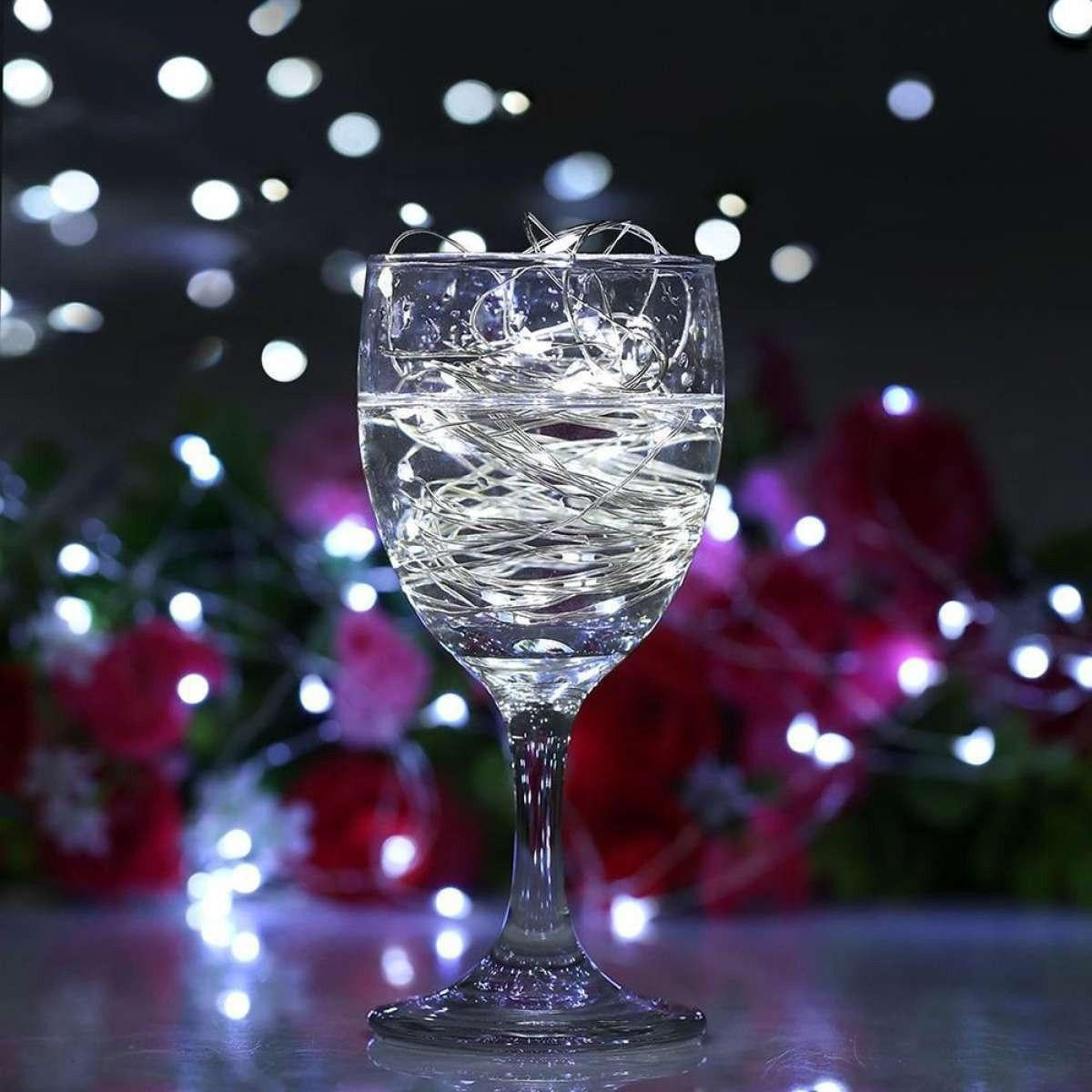 Instalatie de Craciun cu 100 LED-uri, Decoratiune Luminoasa Tip Sir cu Telecomanda, 8 Functii de Iluminare, Fir Cupru Anti-inghet, Alimentare 3 Baterii AA, Lungime 10 m, Alb Rece